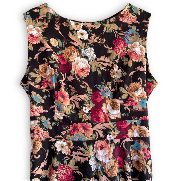 LINDY BOP Audrey Knock-off Black Floral Swing Dress - Picture 3 of 7